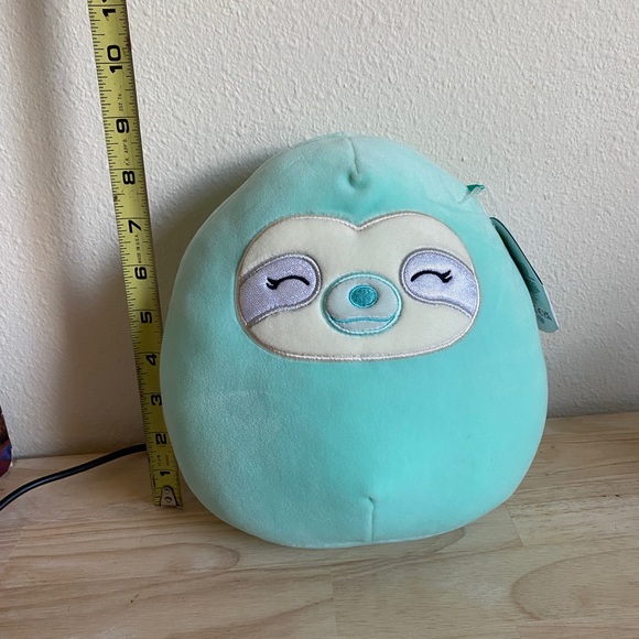 Squishmallow- Aqua the Sleepy Eye Blue Sloth - Picture 1 of 1